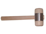 Kulatá dřevěná palička s kovovým páskem